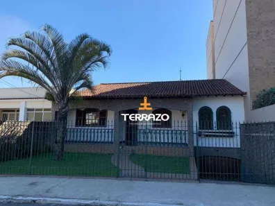 Casa com 3 Quartos à venda, 450m² no São João, Volta Redonda