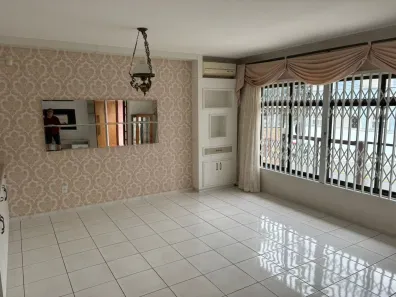 Casa com 3 Quartos à venda, 166m² no Agronômica, Florianópolis