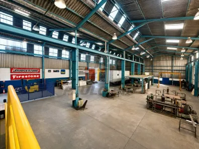 Galpão/Depósito/Armazém para alugar, 1711m² no Batistini, São Bernardo do Campo