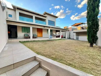 Casa com 4 Quartos à venda, 315m² no Colonial, Contagem