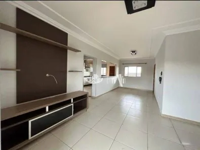 Casa com 3 Quartos à venda, 436m² no Parque Residencial Joaquim Toledo Piza, Londrina