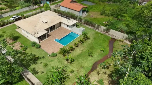 Fazenda/Sítio com 4 Quartos à venda, 350m² no Jardim Casablanca, Peruíbe