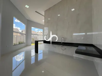 Casa com 4 Quartos à venda, 177m² no Residencial Jardins do Lago, Anápolis