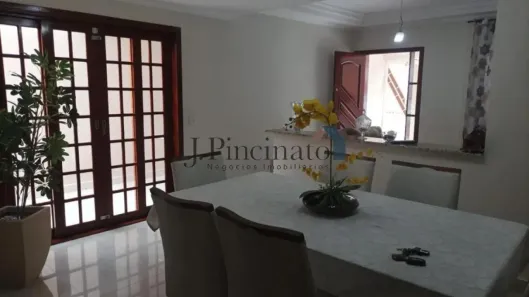 Sobrado com 3 Quartos à venda, 216m² no Jardim Marambaia, Jundiaí