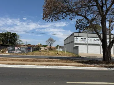 Lote/Terreno para alugar, 525m² no Jardim Helvécia, Aparecida de Goiânia