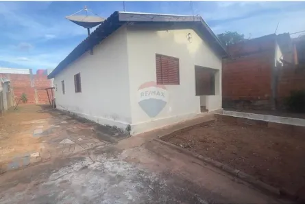 Casa com 2 Quartos à venda, 74m² no Jardim Aeroporto, Lins