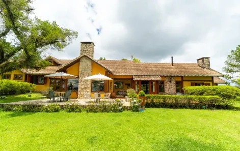 Fazenda/Sítio com 4 Quartos à venda, 500m² no Abernéssia, Campos do Jordão