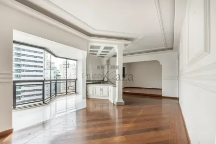 Apartamento com 3 Quartos à venda, 177m² no Aclimação, São Paulo
