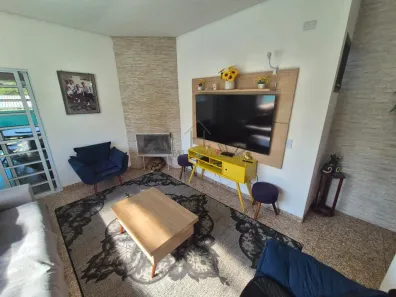 Casa com 3 Quartos à venda, 215m² no Jardim Monte Verde (Caucaia do Alto), Cotia