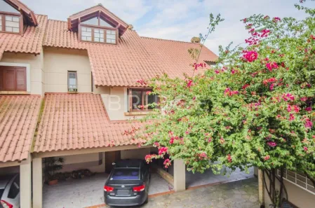 Casa com 3 Quartos à venda, 194m² no Vila Assunção, Porto Alegre