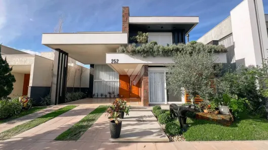 Casa de Condomínio com 4 Quartos à venda, 242m² no Centro, Gravataí