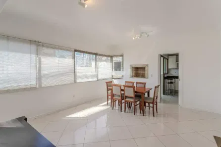 Apartamento com 1 Quarto para alugar, 55m² no Mont Serrat, Porto Alegre