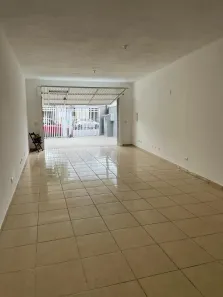 Ponto Comercial para alugar, 54m² no Chácara Santa Luzia, Taubaté