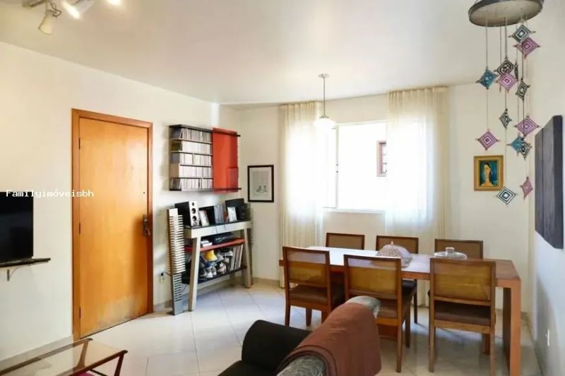 Apartamento com 3 quartos — Sagrada Família, Belo Horizonte