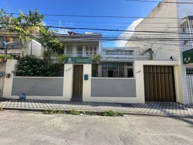 Casa com 4 Quartos à venda, 292m² no Centro, Fortaleza