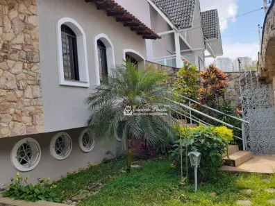 Sobrado com 3 Quartos à venda, 399m² no Vila Galvão, Guarulhos