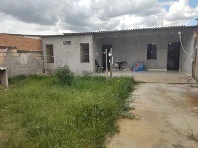 Casa com 3 Quartos à venda, 200m² no Arapoanga, Brasília