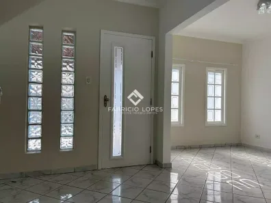Casa com 4 Quartos para alugar, 170m² no Jardim Santa Maria, Jacareí