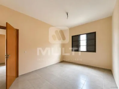 Casa com 12 Quartos à venda, 333m² no Presidente Roosevelt, Uberlândia