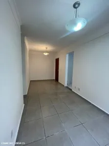 Apartamento com 3 Quartos para alugar, 63m² no Jardim Vitória, Bauru