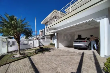 Casa com 3 Quartos à venda, 420m² no Ingleses do Rio Vermelho, Florianópolis