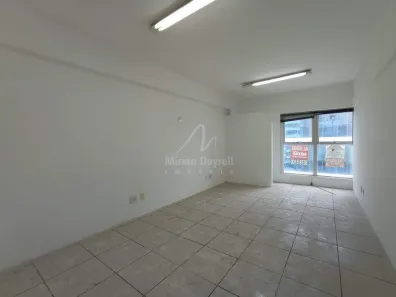 Sala Comercial à venda, 31m² no Santa Efigênia, Belo Horizonte