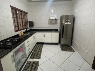 Casa com 3 Quartos à venda, 165m² no Conjunto Habitacional Victor D'Andrea, Limeira