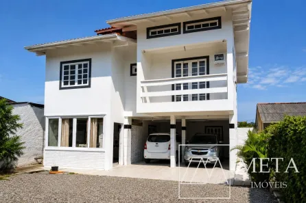 Casa com 7 Quartos à venda, 360m² no Caminho Novo, Palhoça