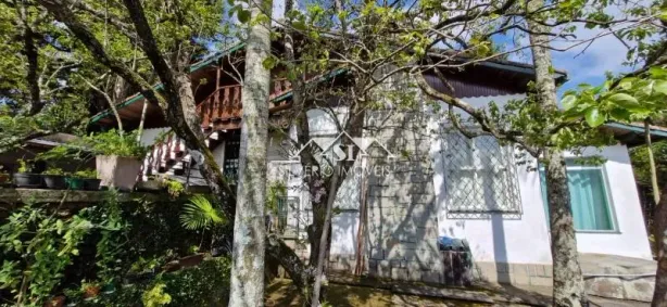 Casa com 4 Quartos para venda ou aluguel, 190m² no Valparaíso, Petrópolis