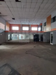 Ponto Comercial para alugar, 860m² no Jardim Maria Rosa, Taboão da Serra
