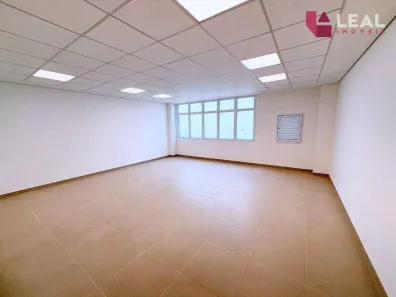 Sala Comercial para alugar, 40m² no Distrito Industrial, Três Corações