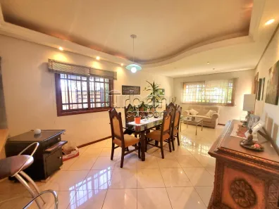 Sobrado com 5 Quartos para alugar, 640m² no Marechal Rondon, Canoas