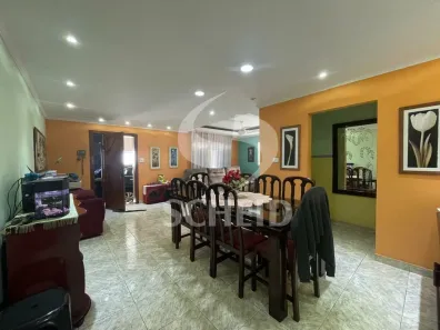 Casa com 3 Quartos à venda, 232m² no Vila Santa Catarina, São Paulo