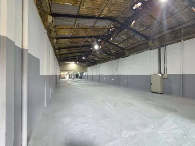Galpão/Depósito/Armazém à venda, 700m² no Vila Valparaíso, Santo André