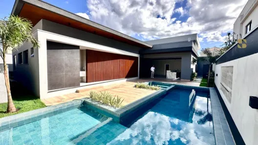 Casa de Condomínio com 4 Quartos à venda, 400m² no Boa Esperança, Cuiabá