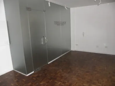 Sala Comercial para alugar, 32m² no Centro Cívico, Curitiba