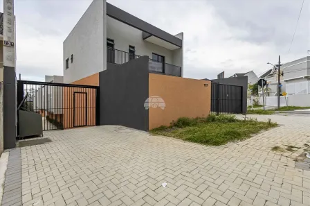 Sobrado com 3 Quartos à venda, 122m² no Cachoeira, Curitiba