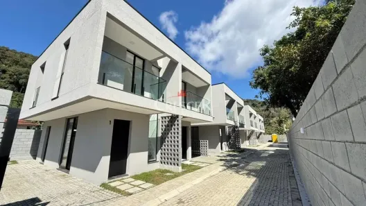 Sobrado com 2 Quartos à venda, 62m² no Tabuleiro, Matinhos