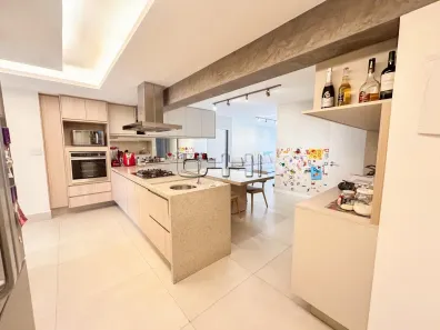 Apartamento com 3 Quartos para alugar, 142m² no Itaim Bibi, São Paulo