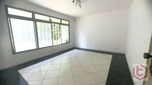 Casa com 3 Quartos à venda, 200m² no Boqueirão, Santos
