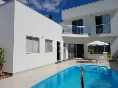 Casa com 4 Quartos à venda, 321m² no Carianos, Florianópolis