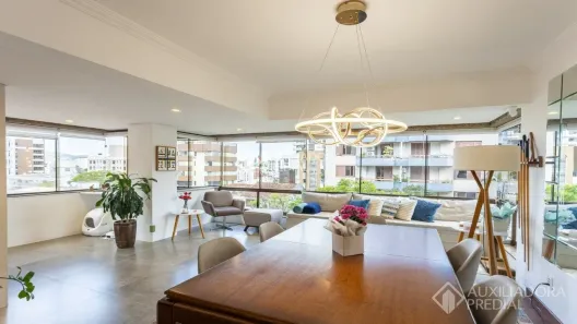 Apartamento com 3 Quartos à venda, 144m² no Petrópolis, Porto Alegre