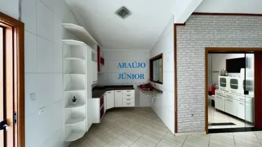 Casa com 2 Quartos à venda, 100m² no Chácara Machadinho I, Americana