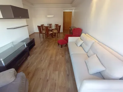 Apartamento com 3 Quartos para alugar, 89m² no Menino Deus, Porto Alegre