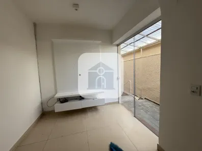 Imóvel Comercial com 4 Quartos para alugar, 305m² no Morada da Colina, Uberlândia