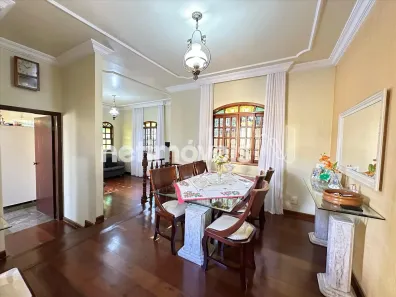 Casa com 3 Quartos à venda, 360m² no Ana Lúcia, Sabará