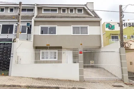 Sobrado com 4 Quartos à venda, 154m² no Uberaba, Curitiba