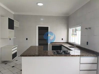 Casa de Condomínio com 3 Quartos para alugar, 225m² no Itapeva, Votorantim