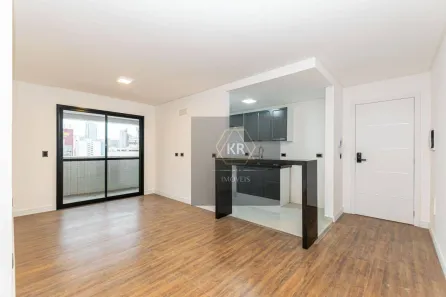 Apartamento com 3 Quartos para alugar, 84m² no São Francisco, Curitiba