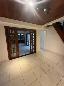 Casa com 4 Quartos para alugar, 233m² no Marco, Belém